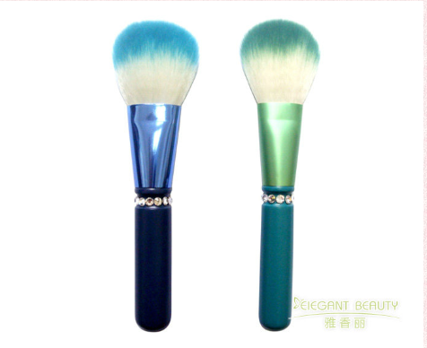 化妝刷挑選指南，助你打造精致妝容！