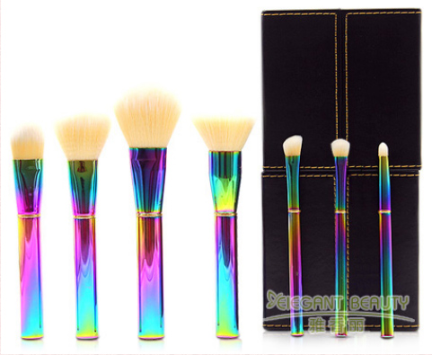 不同類型的化妝刷該如何使用？